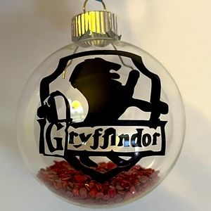 NWT Gryffindor Glass Ornament